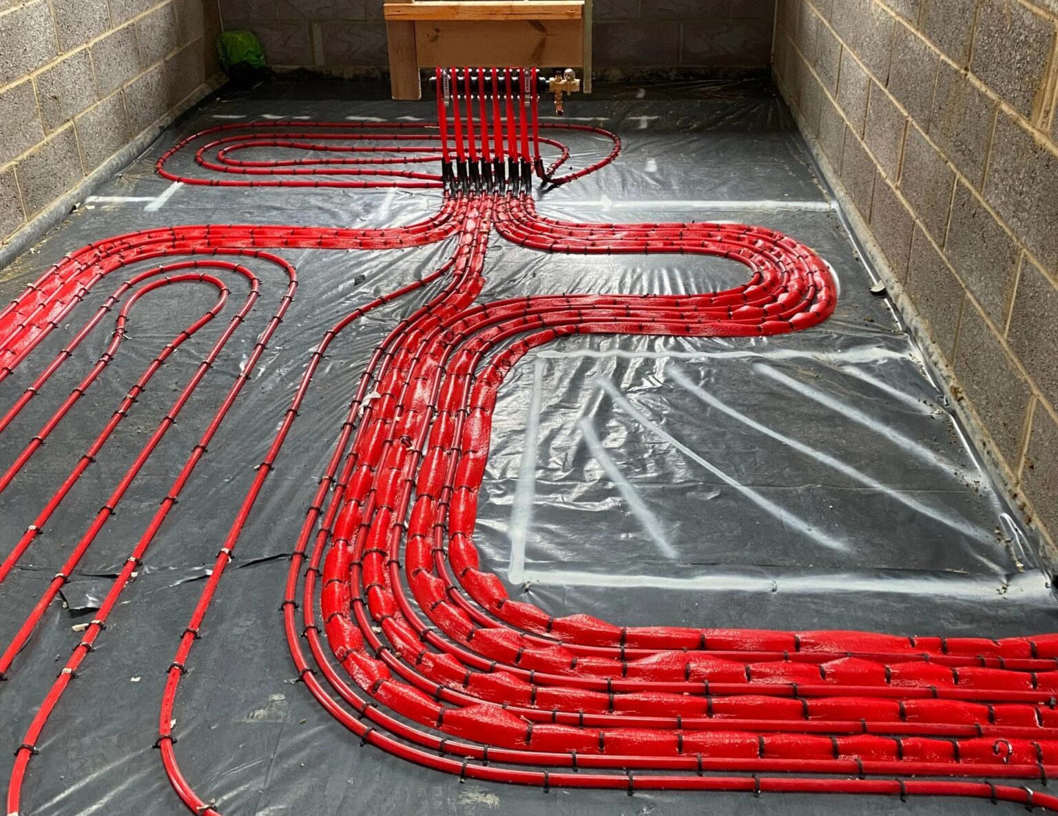 Top Reasons to Install Underfloor Heating in Winter for a Cosier Home