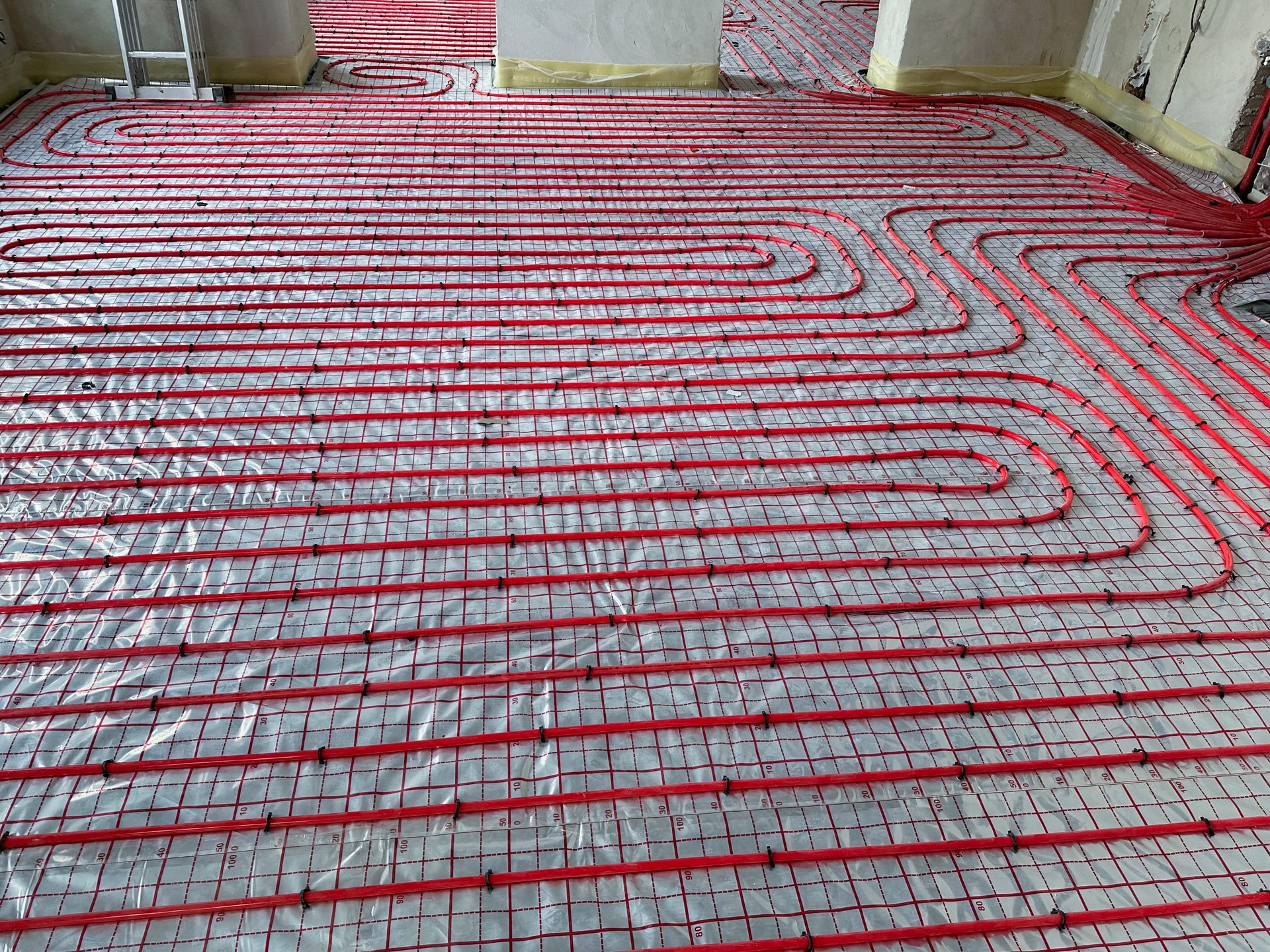 underfloor heating with a heat pump